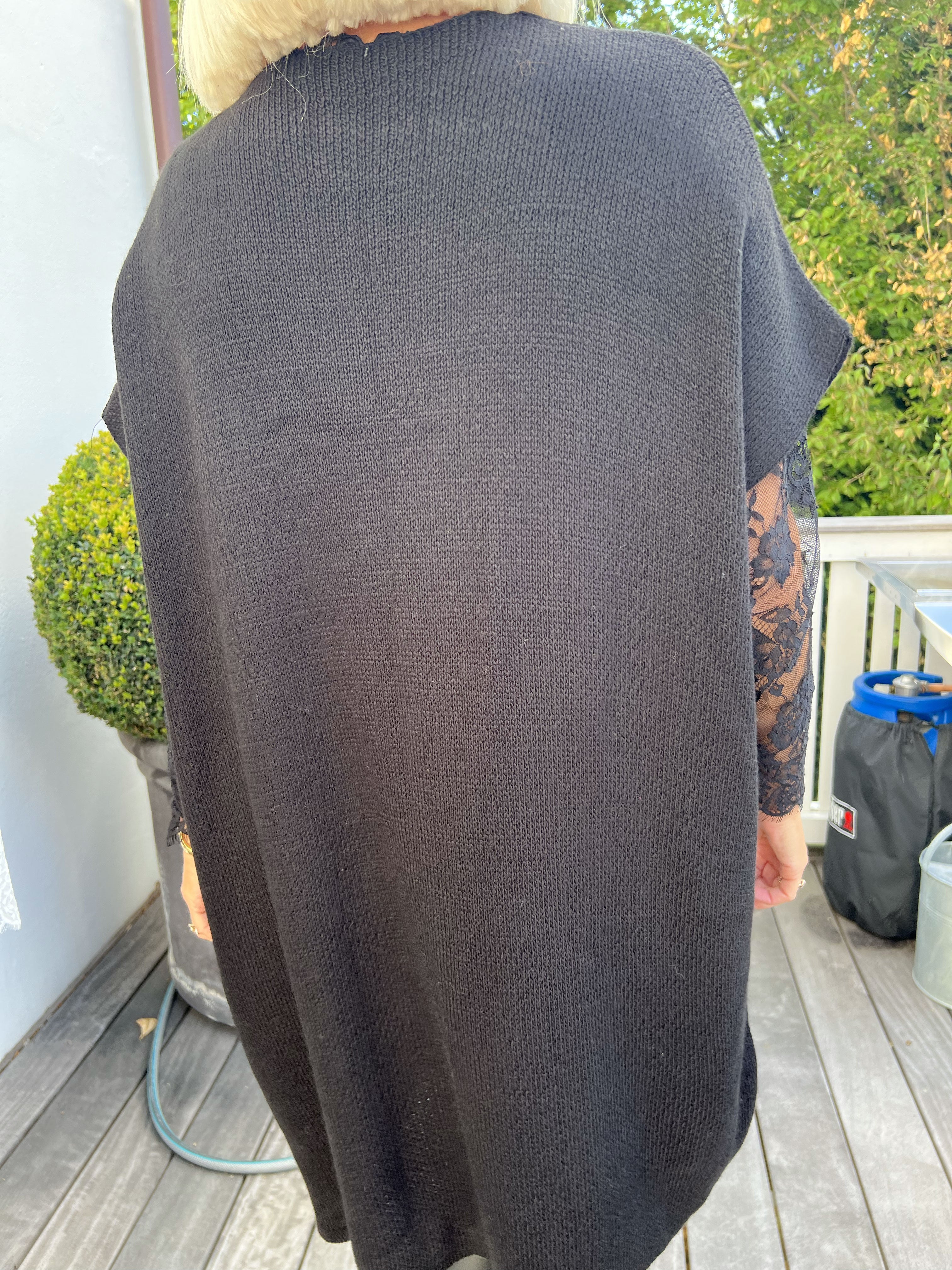 Tilly Plain - Blød strik cardigan uden ærmer